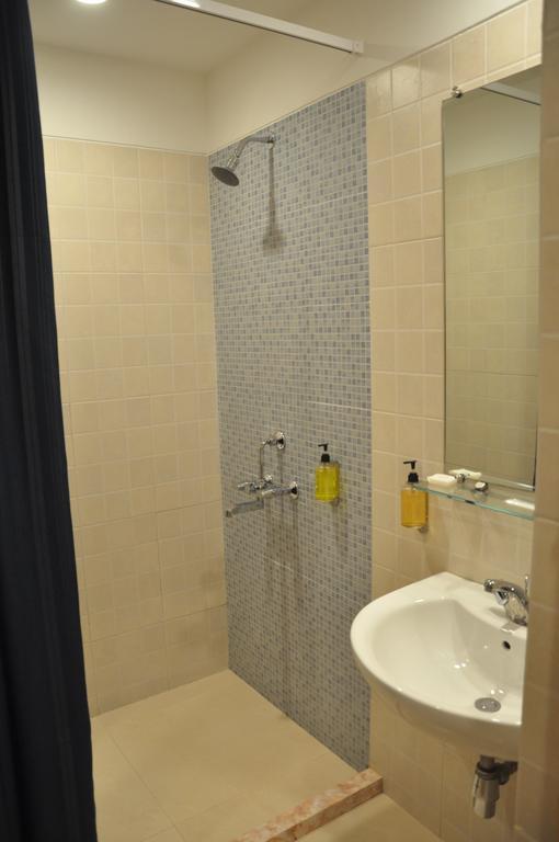 Red Fox Hotel, Chandīgarh المظهر الخارجي الصورة