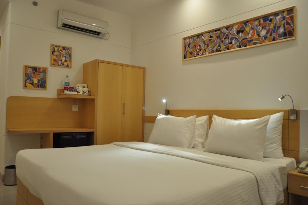 Red Fox Hotel, Chandīgarh المظهر الخارجي الصورة