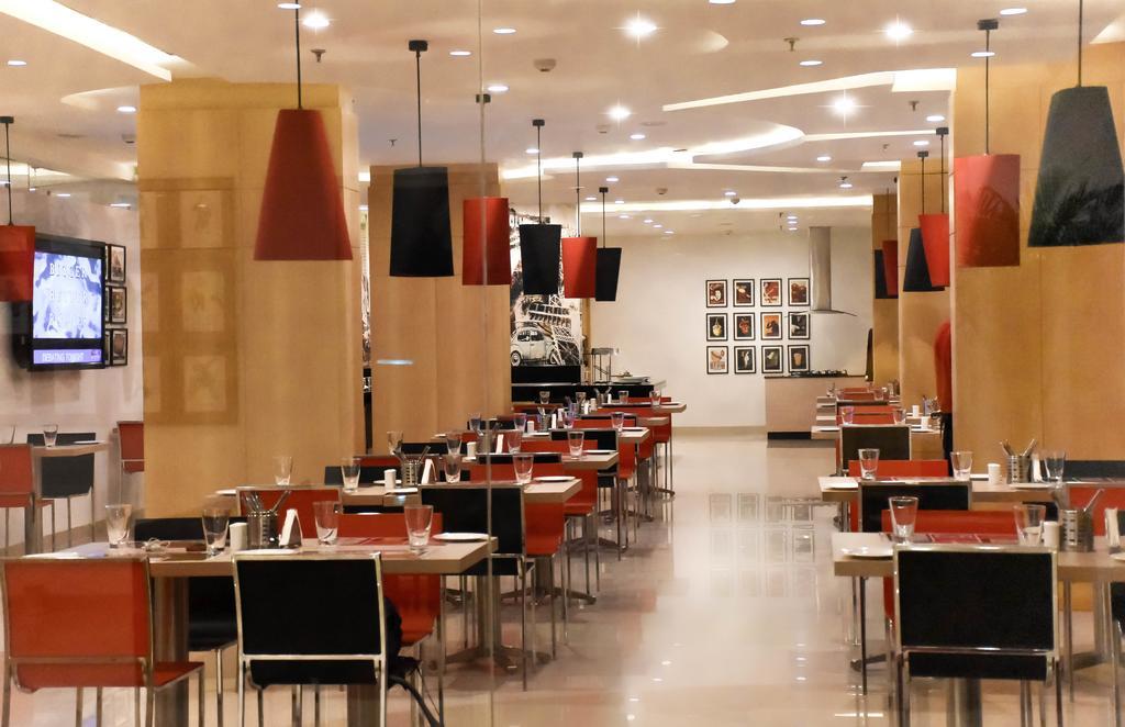 Red Fox Hotel, Chandīgarh المظهر الخارجي الصورة