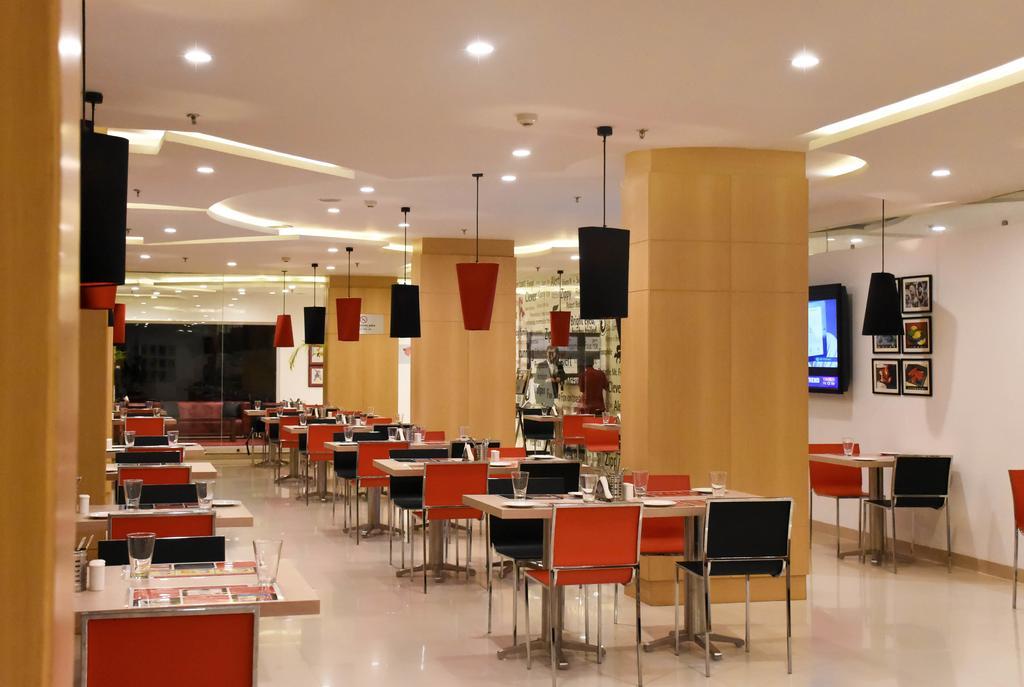 Red Fox Hotel, Chandīgarh المظهر الخارجي الصورة