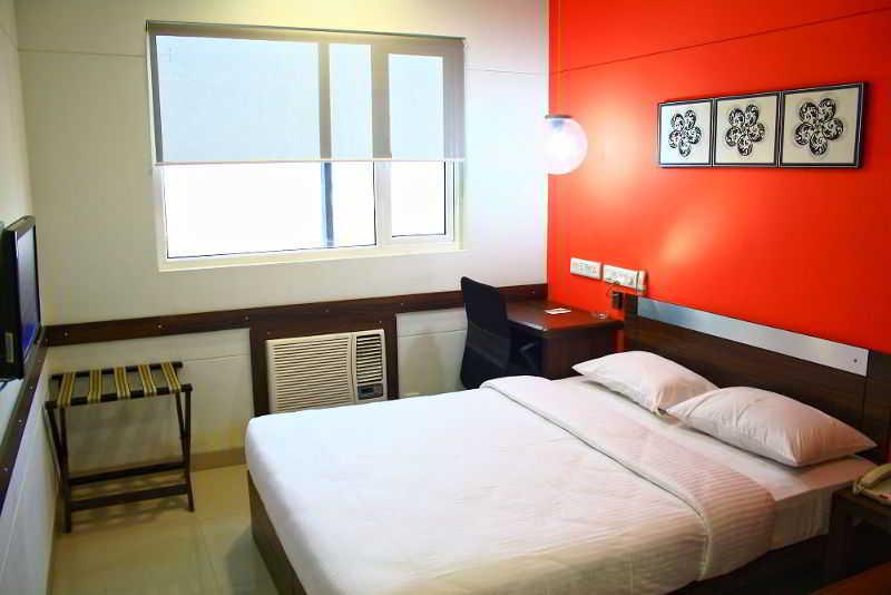 Red Fox Hotel, Chandīgarh المظهر الخارجي الصورة