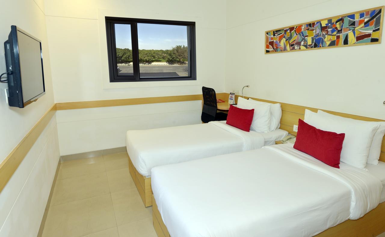 Red Fox Hotel, Chandīgarh المظهر الخارجي الصورة